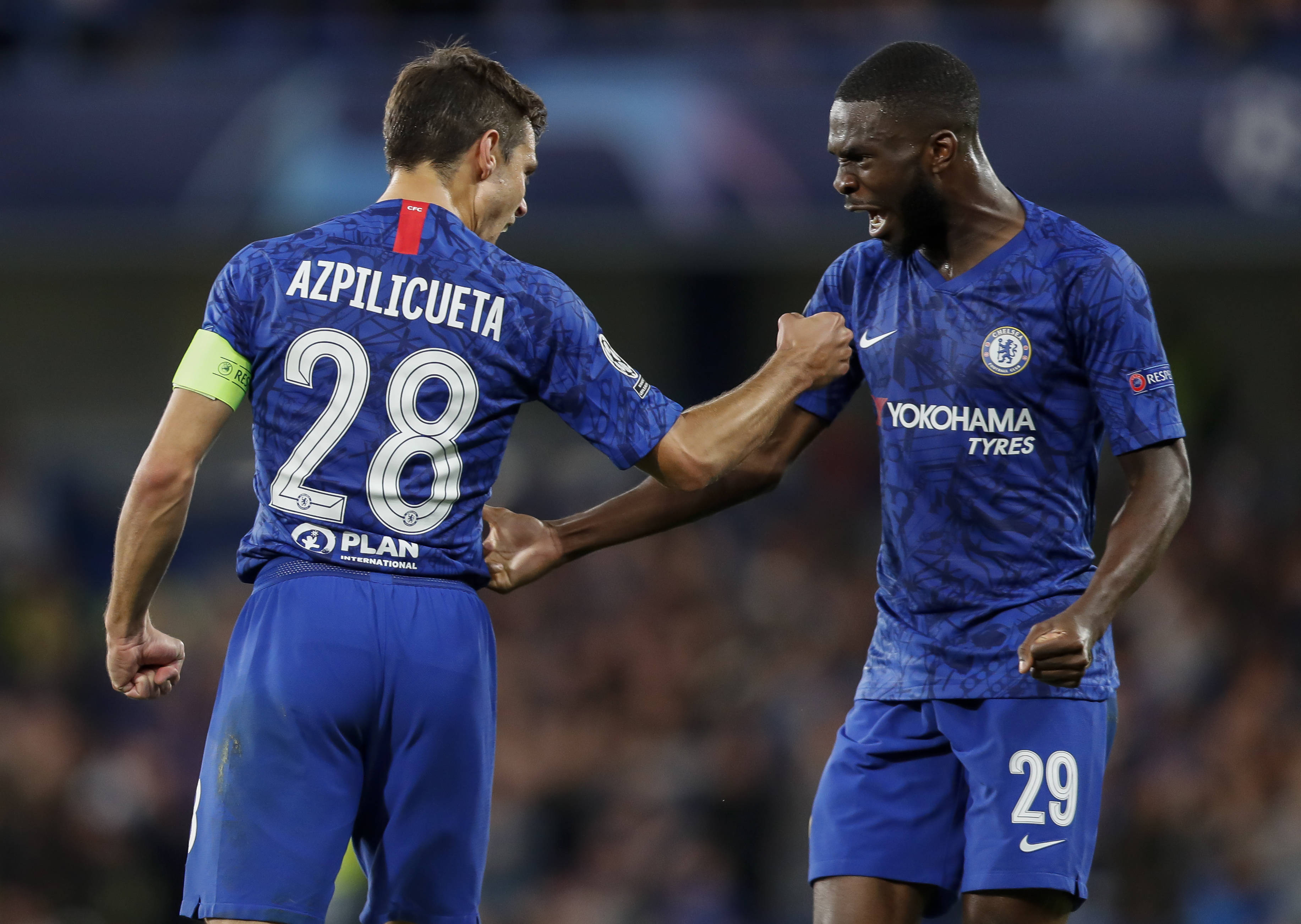 现了现代足 现了现代足