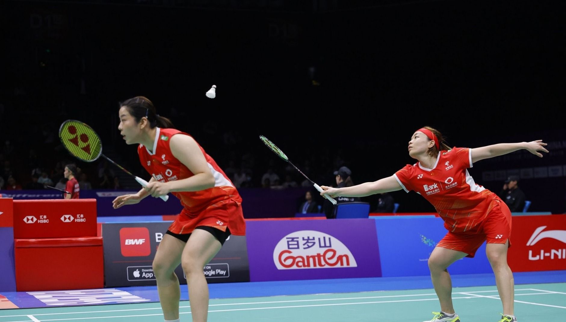 超联赛中 超联赛中